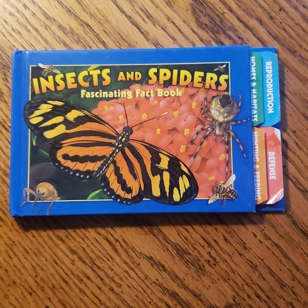 Insects & Spiders Hardcover Illustrated Nature Guide Book Ages 8-12 Fun‎ Facts